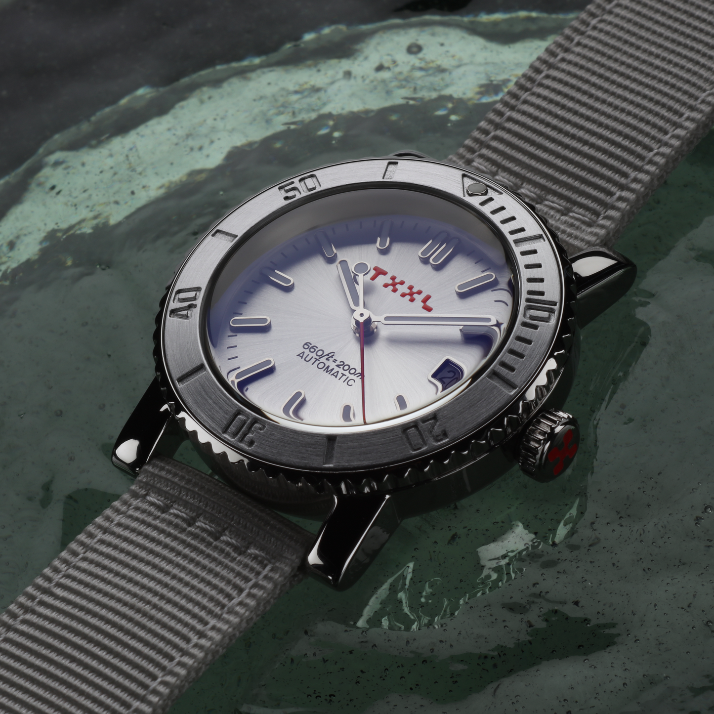 DiveTXXL - 40mm Dive Watch
